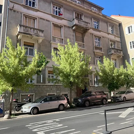 Konukevi Priuli Luxury 4*